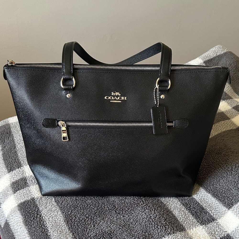 Coach Black Leather Gallery Tote